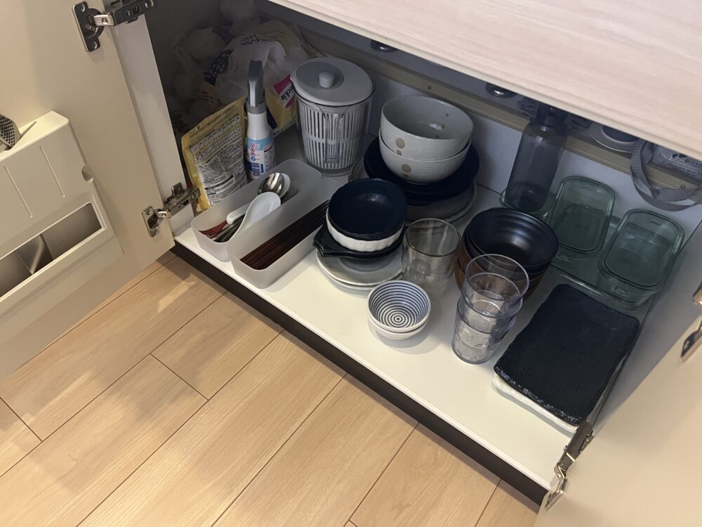 シンク下の写真